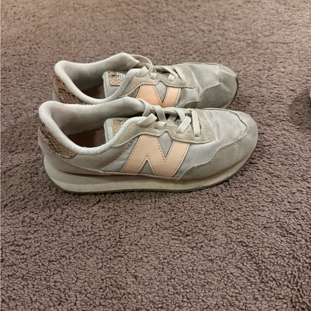 New Balance Cream and Peach Sneakers